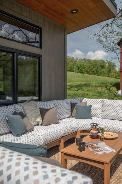 Berlin Gardens Classic Terrace Sectional and Rectangular Coffee Table in Antique Mahogany